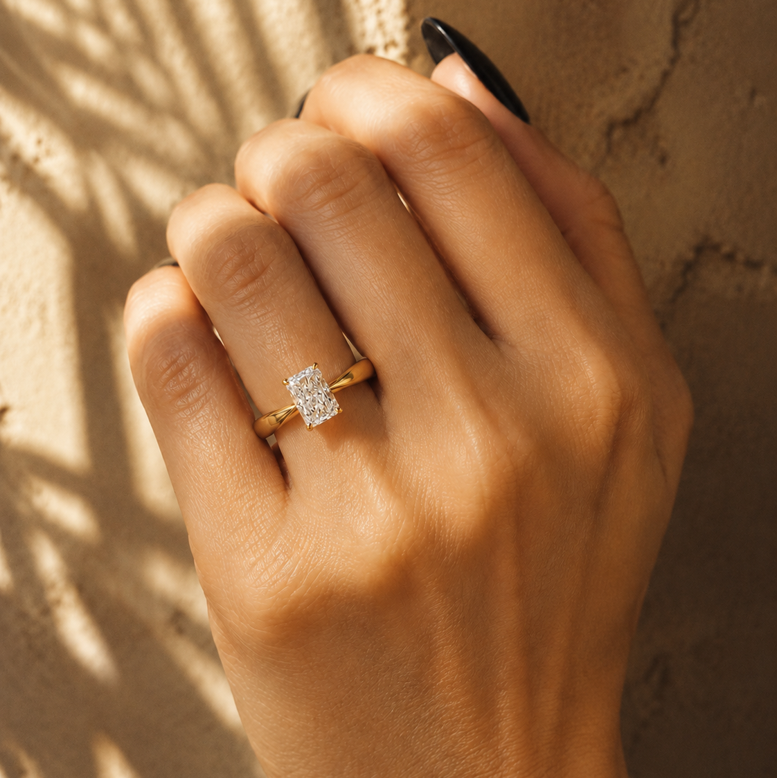 Brilliant 2.00 Ct Radiant Cut Four Prong Solitaire With Tapered Shank
