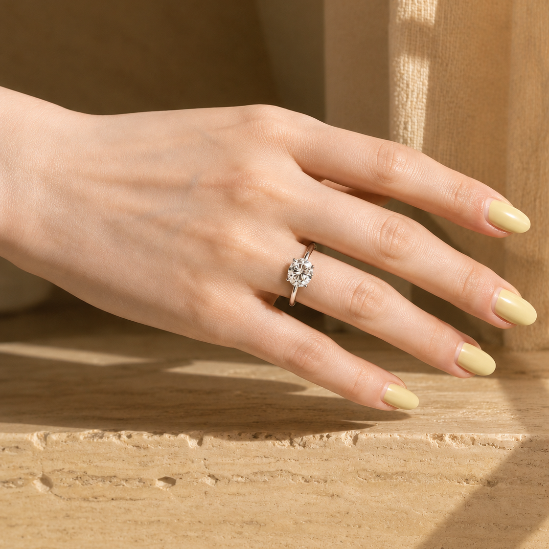 Anillo solitario clásico con diamante de laboratorio redondo de 3,0 ct.