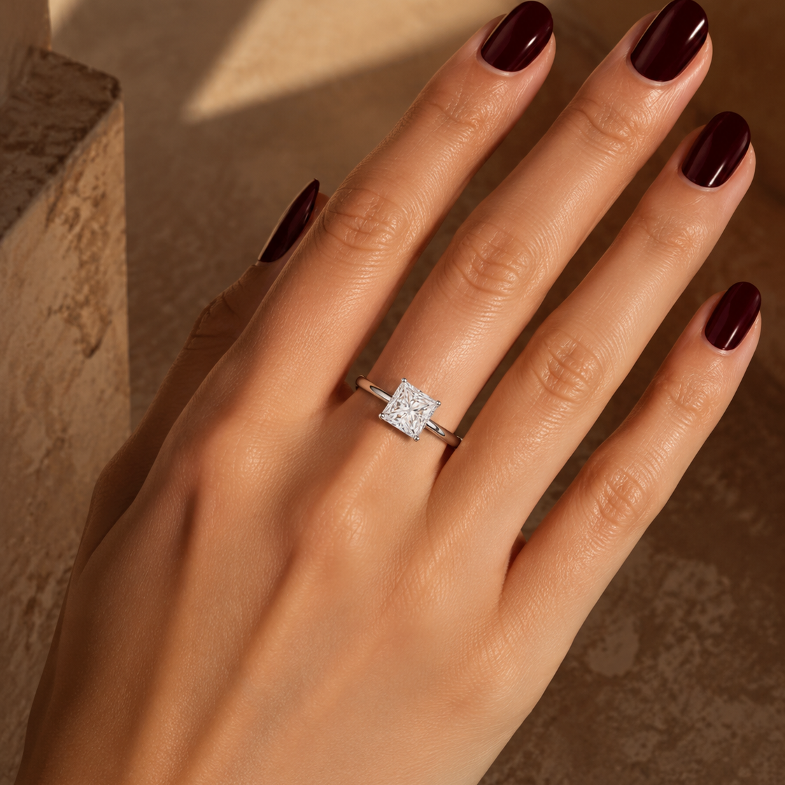 Diamante de laboratorio talla princesa de 2,5 ct con vástago liso pulido