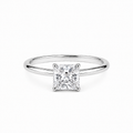 Cojín 1.4 ct diamante de laboratorio con banda redonda delgada pulida